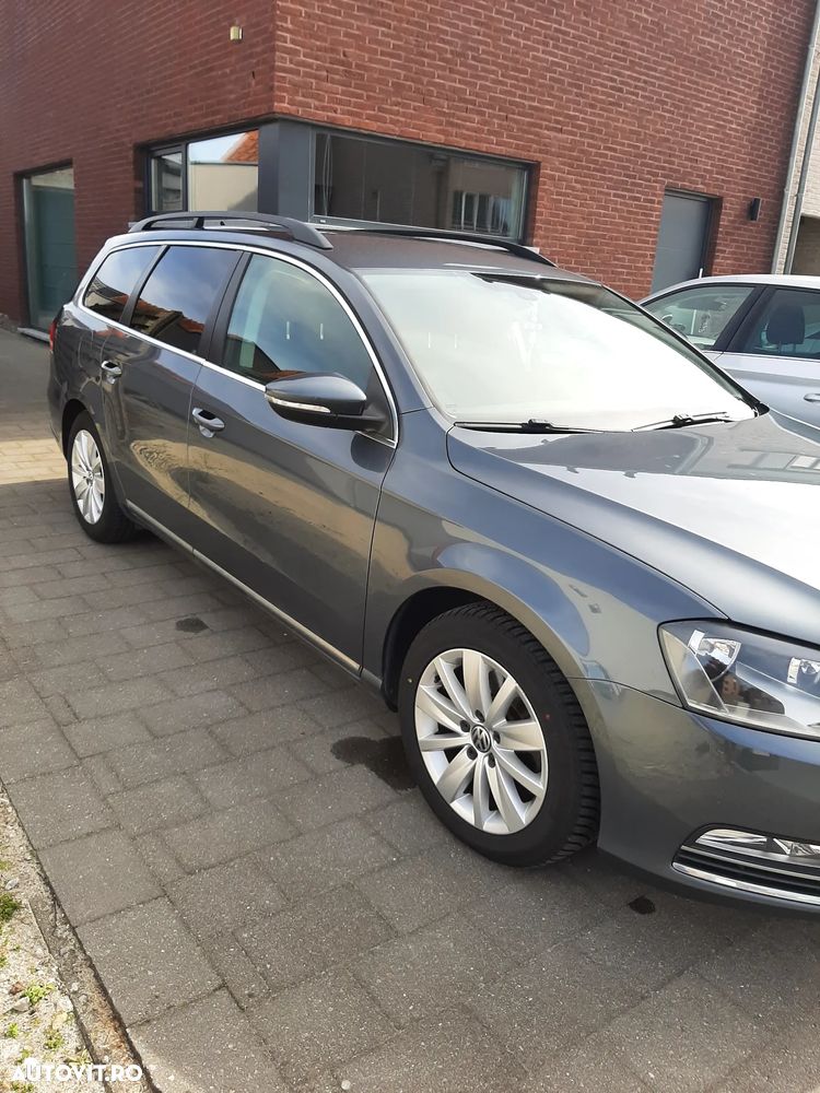 Volkswagen Passat 2.0 TDI Blue TDI DSG Comfortline - 12