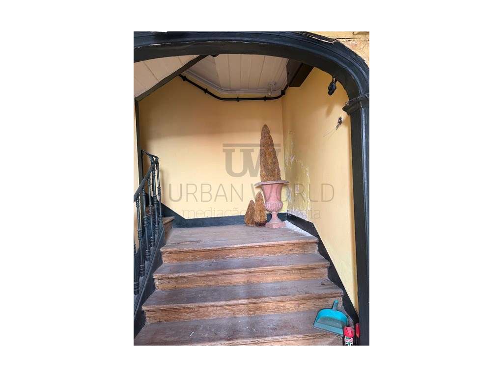 Prédio P/ Recuperar, Estrela - Lisboa, 398m2 - Grande imagem: 3/9