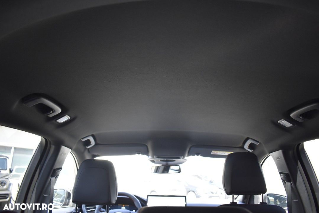 Ford Kuga - 10