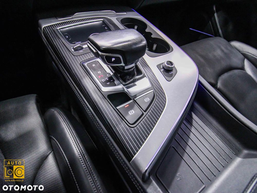 Audi Q7 - 32