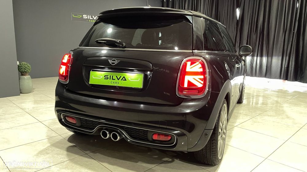 MINI 3 Portas Cooper SD Auto - 9