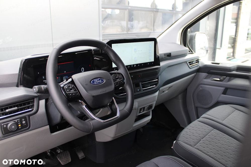 Ford Transit Custom - 11