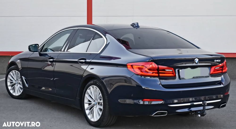 BMW Seria 5 540i Aut. Luxury Line - 4
