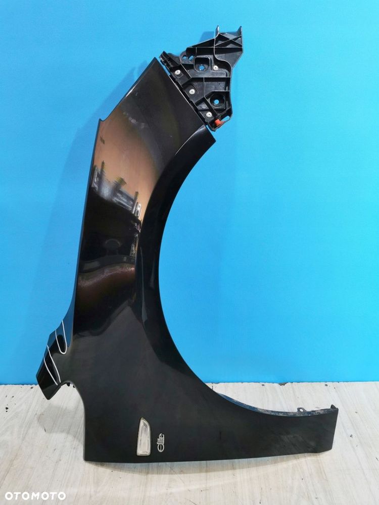 Opel Astra J 4 IV błotnik przód przedni prawy ślizg Z22C - 1