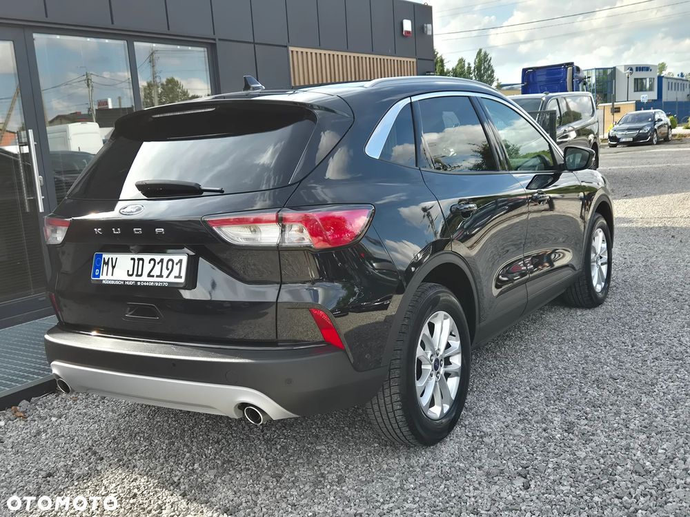 Ford Kuga - 10