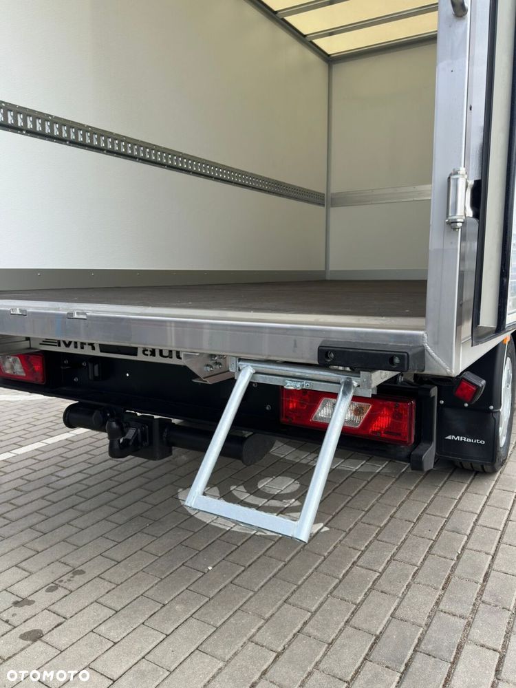 Ford transit 2.0 165KM M6 RWD Trend Podwozie L3 Kontener - 15