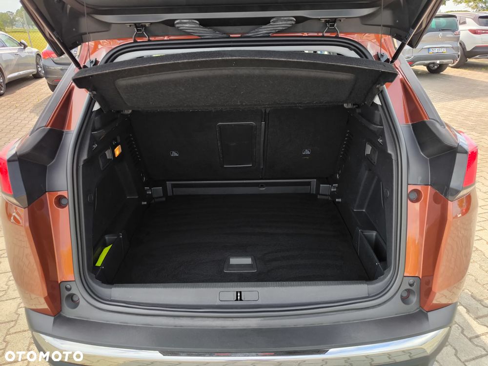 Peugeot 3008 1.6 BlueHDi Style S&S - 14
