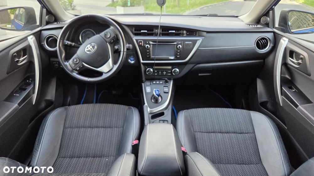 Toyota Auris 1.8 HSD Luna - 12