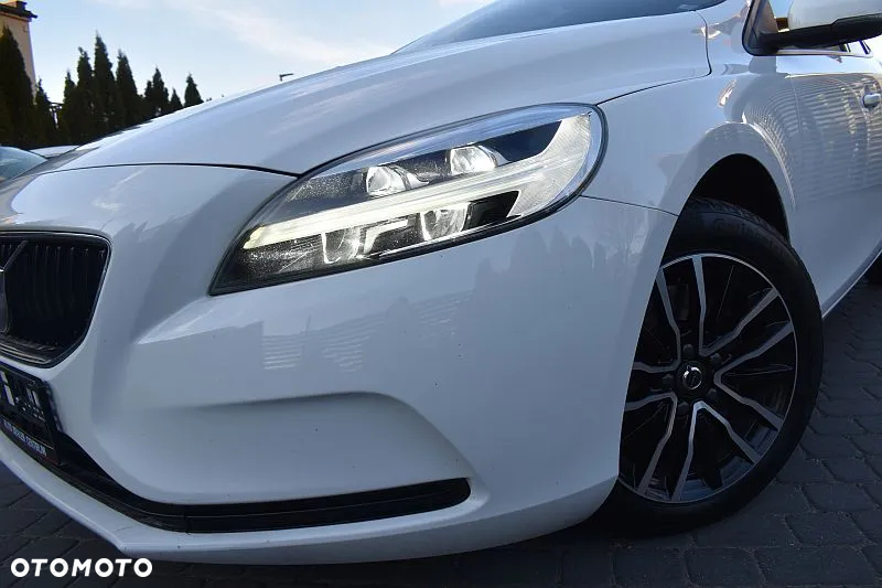 Volvo V40 T2 Geartronic Momentum - 31