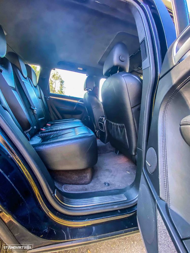 Porsche Cayenne Turbo - 8