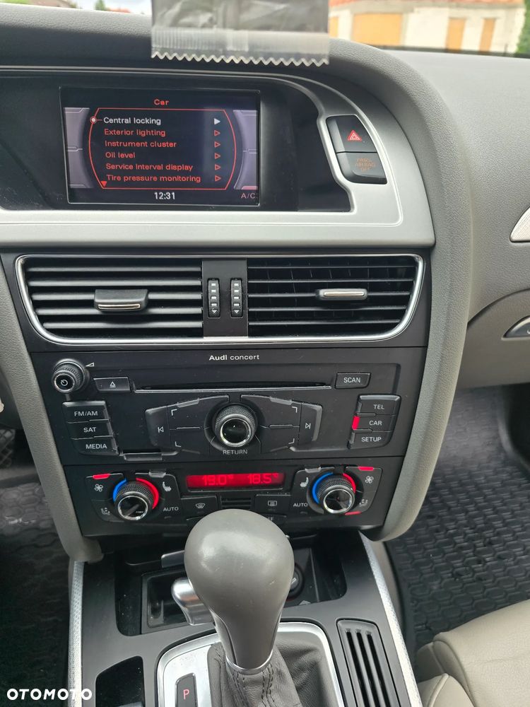 Audi A4 Limousine - 19