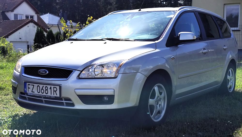 Ford Focus 1.6 TDCi DPF Ghia - 1