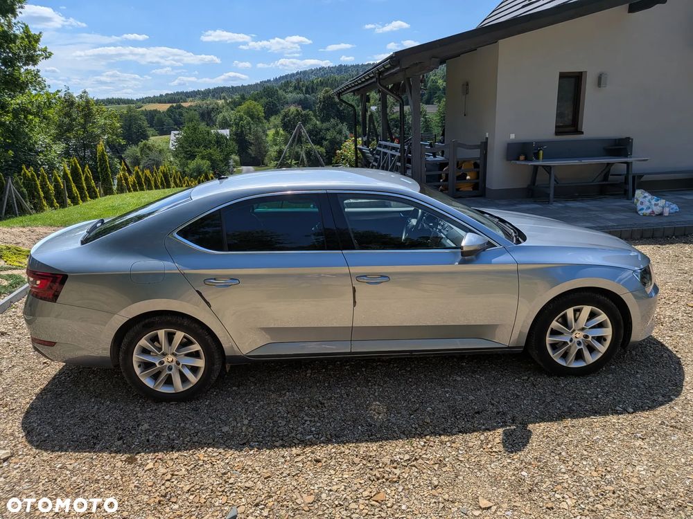 Skoda Superb 1.5 TSI Style DSG - 4