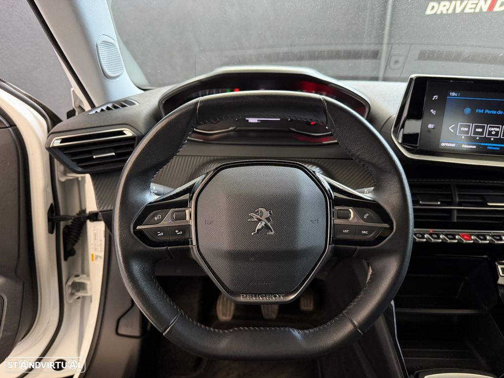 Peugeot 2008 PureTech 130 Active Pack - 14