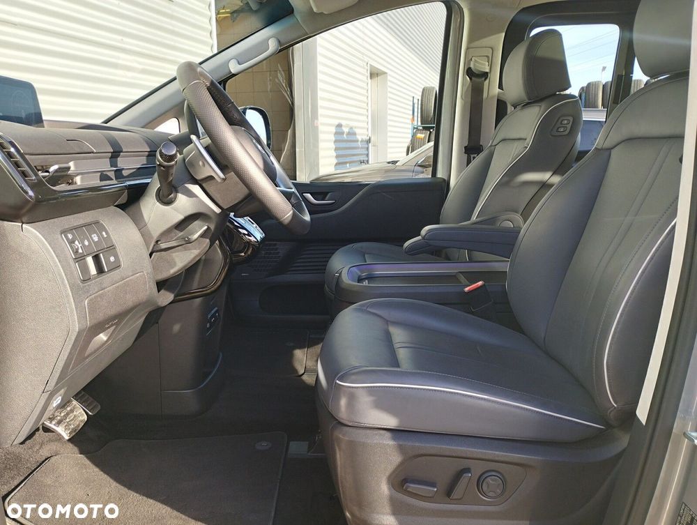Hyundai Staria 1.6 T-GDI HEV Luxury - 8