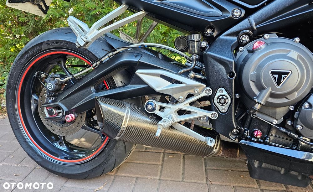Triumph Street Triple - 9