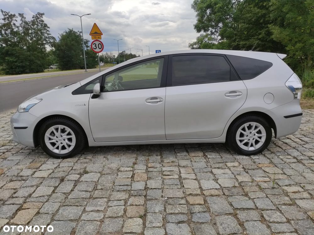 Toyota Prius+ (Hybrid) Life - 2