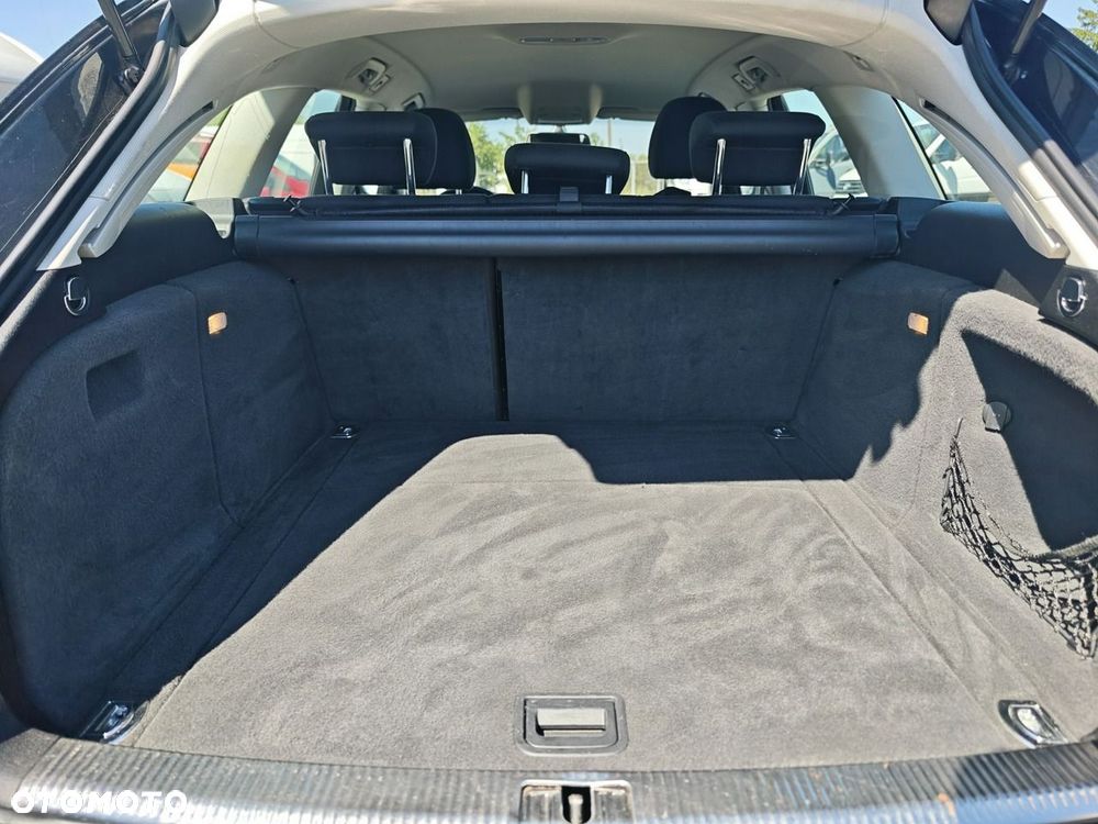 Audi A4 Avant - 27