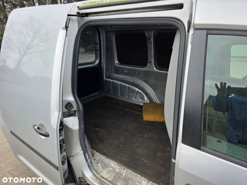 Volkswagen Caddy - 17