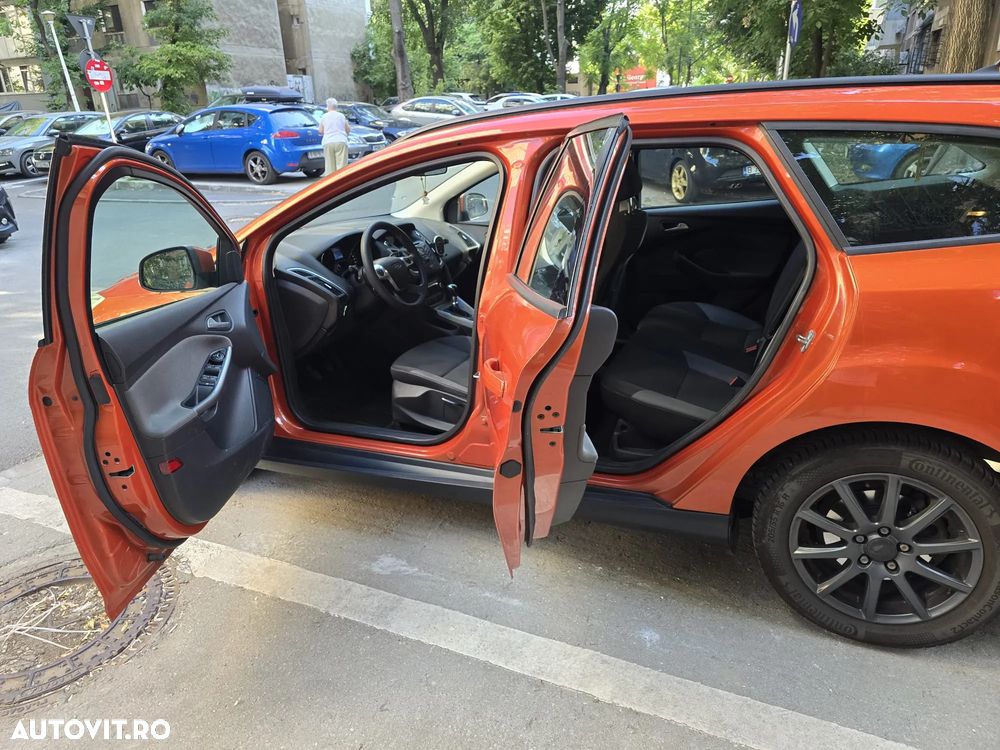 Ford Focus 1.6 TDCI DPF Sport - 10