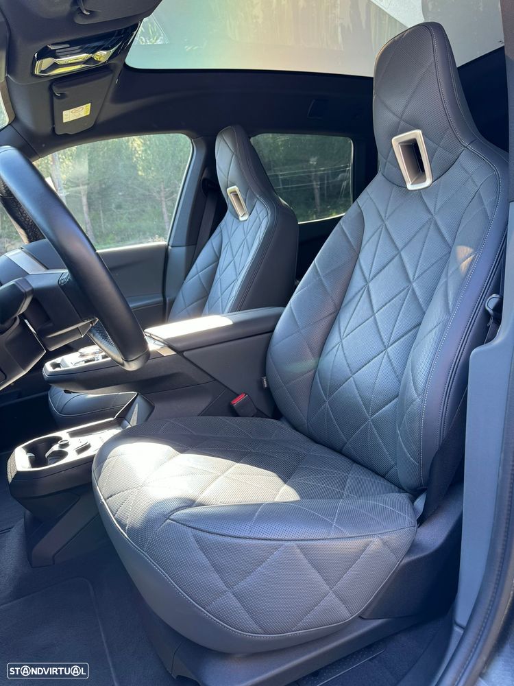 BMW iX xDrive50 - 13