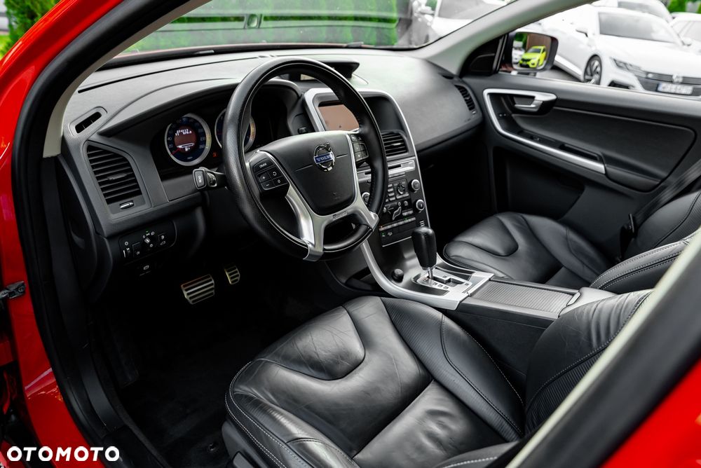 Volvo XC 60 D3 AWD R Design - 17