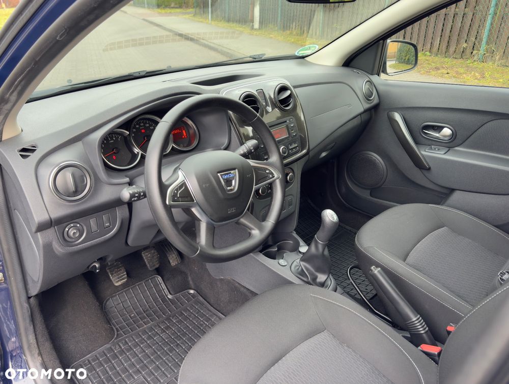 Dacia Logan TCe 90 S&S Celebration - 9