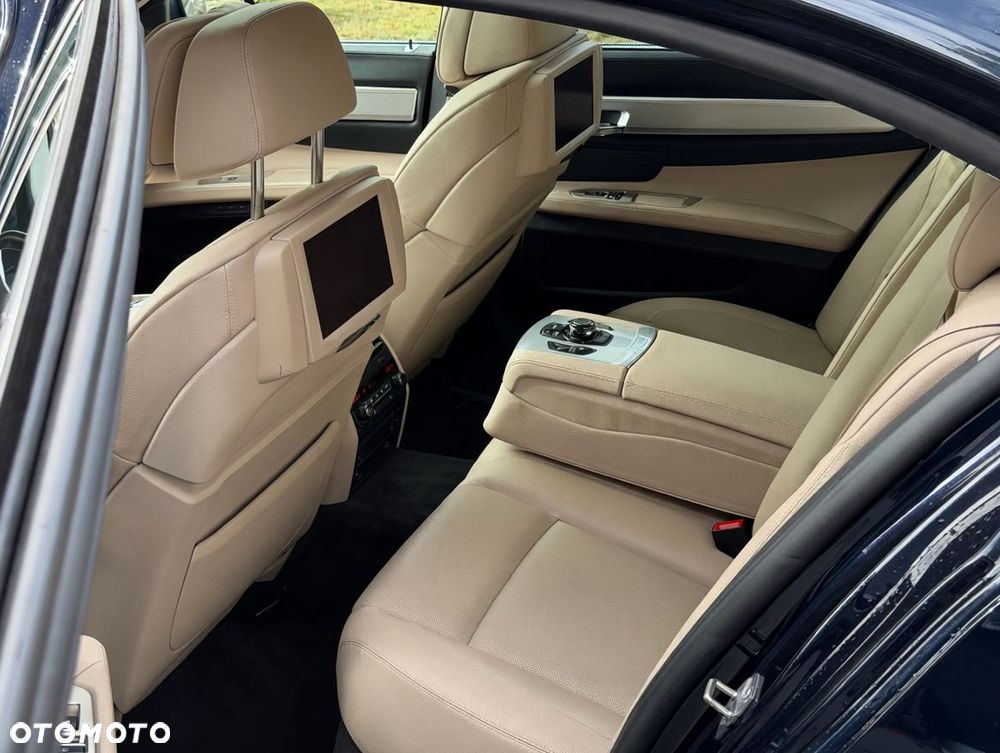 BMW Seria 7 730d - 7