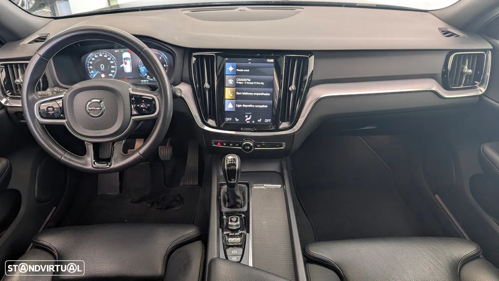 Volvo V60 2.0 D4 Momentum Plus - 17