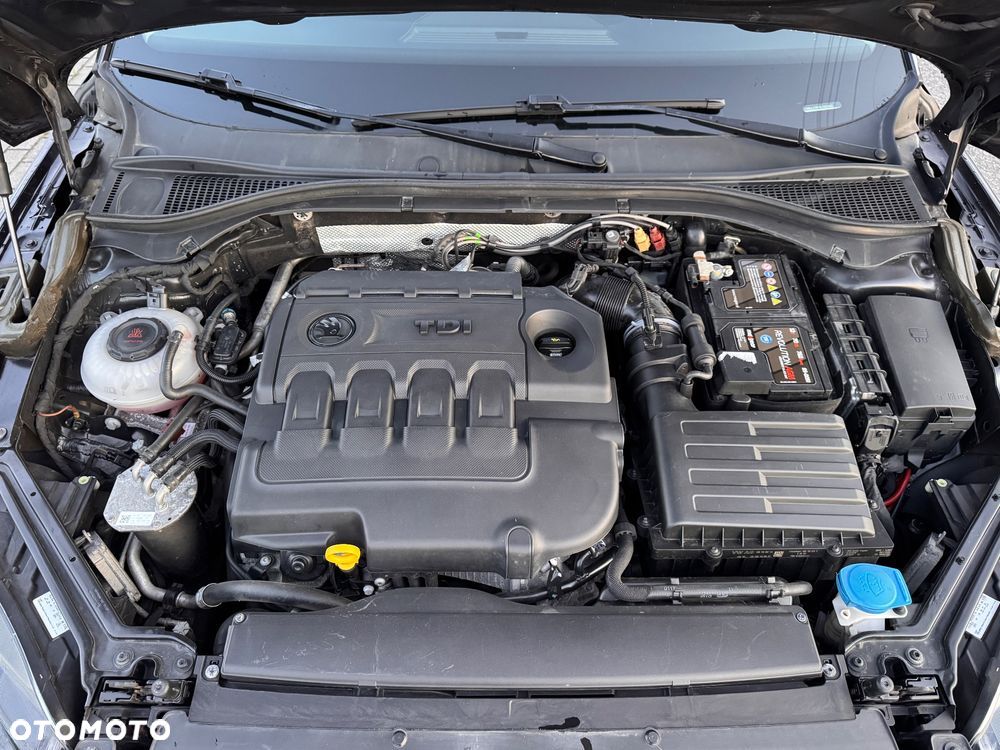 Skoda Superb 2.0 TDI Ambition DSG - 11