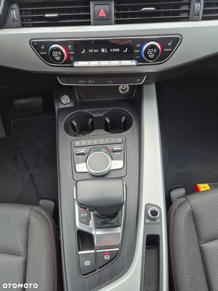 Audi A4 Limousine 35 TFSI S tronic - 12