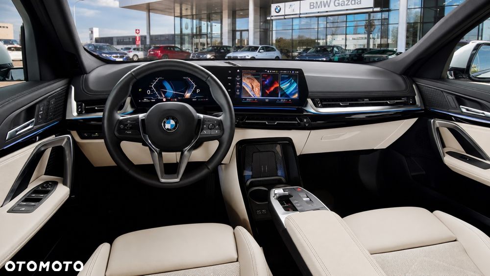 BMW X1 sDrive18i xLine - 12