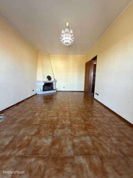Apartamento T3 Arrendamento - Vieira de Leiria - Grande imagem: 3/10
