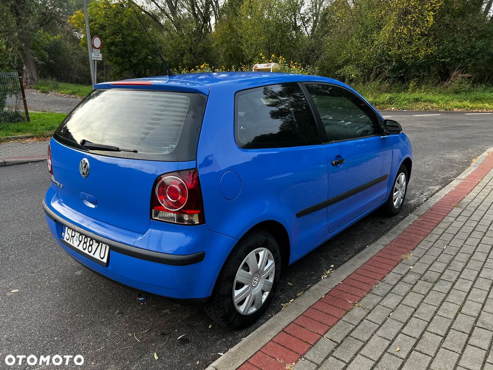 Volkswagen Polo - 2