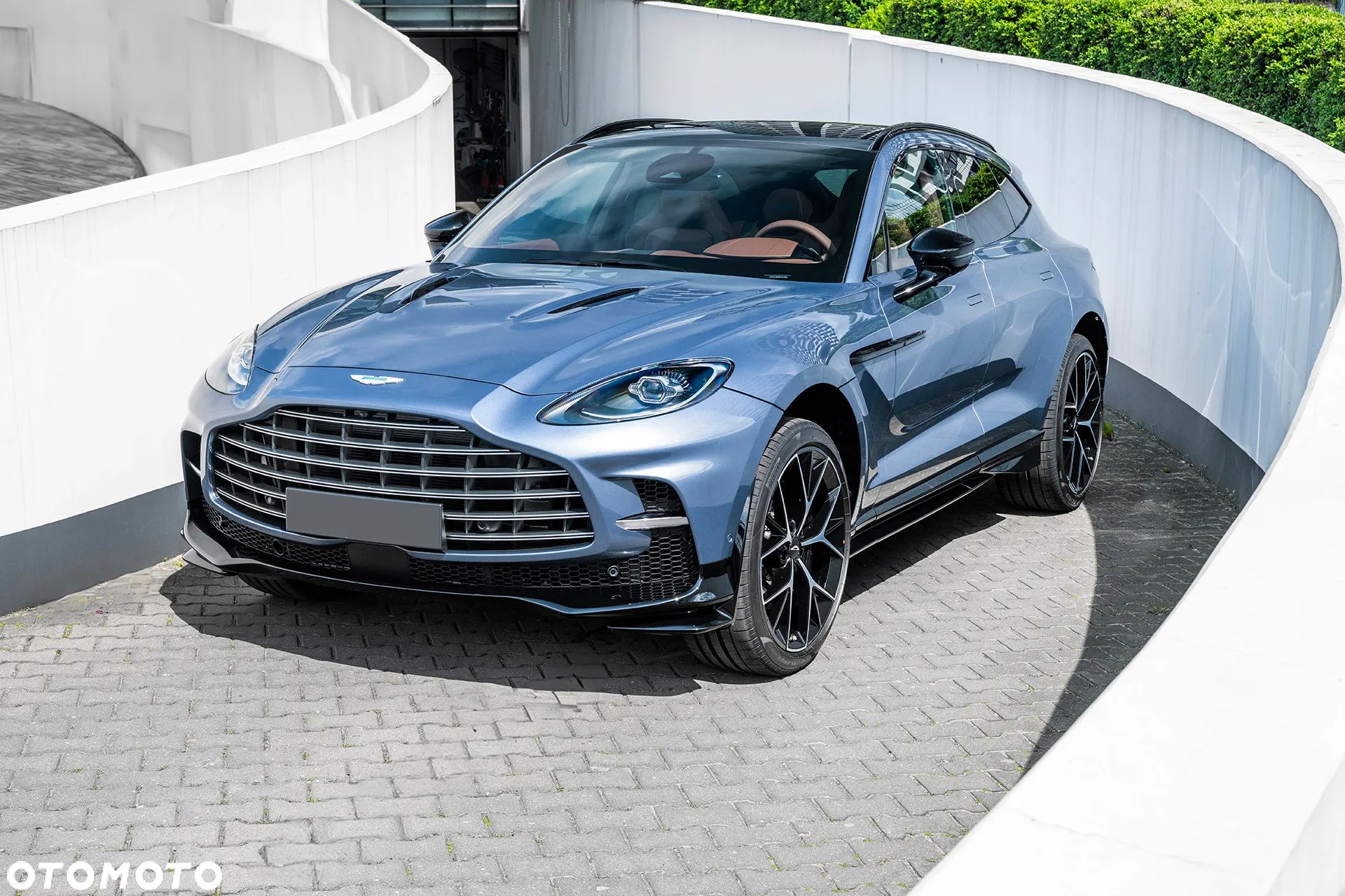 Aston Martin DBX707 - 1