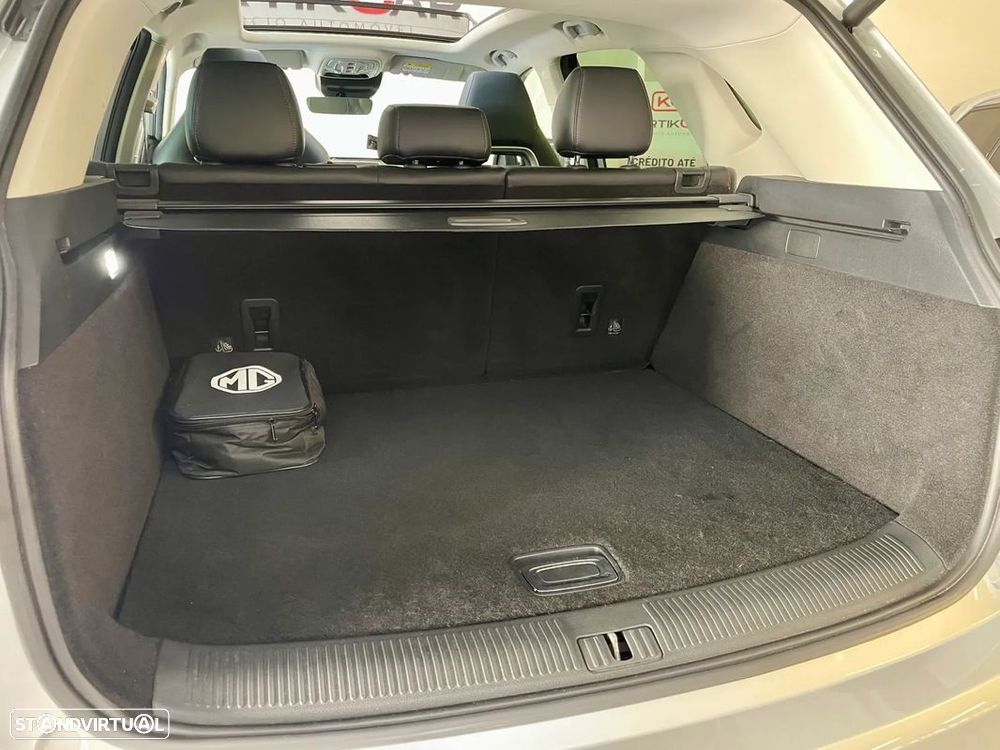 MG EHS 1.5 T-GDI Plug-in Hybrid Luxury - 12