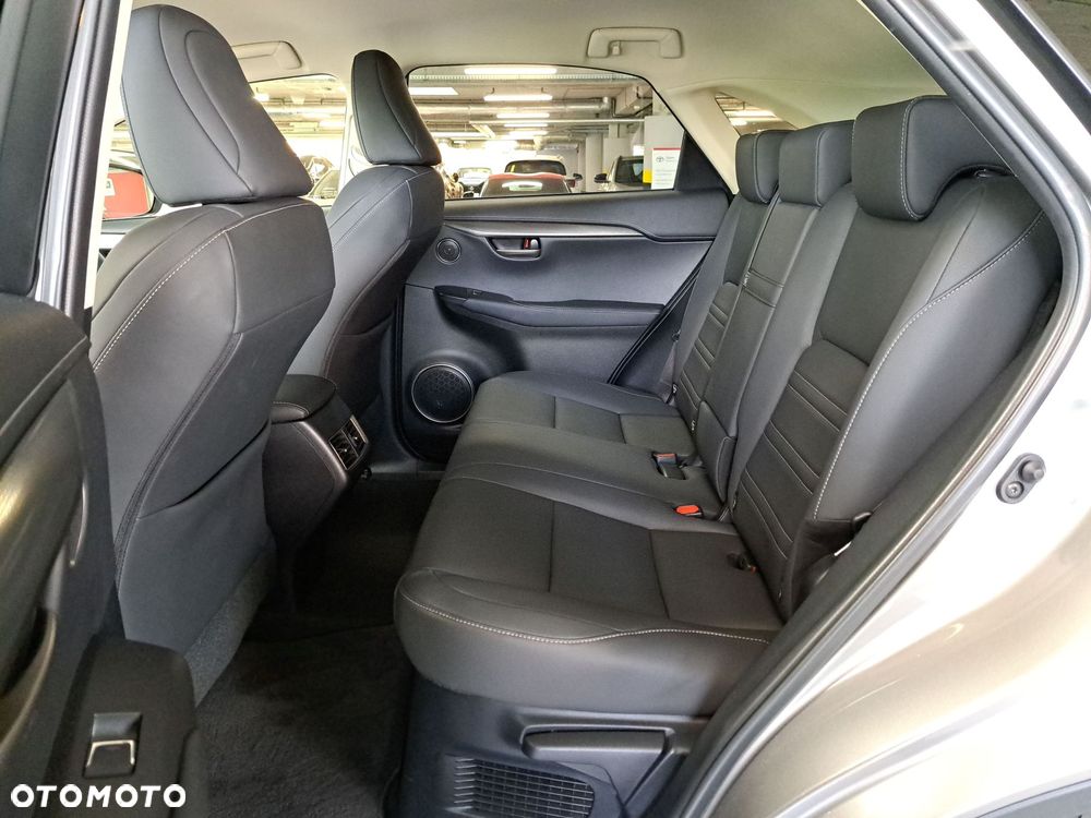 Lexus NX 300h F Impression AWD - 13
