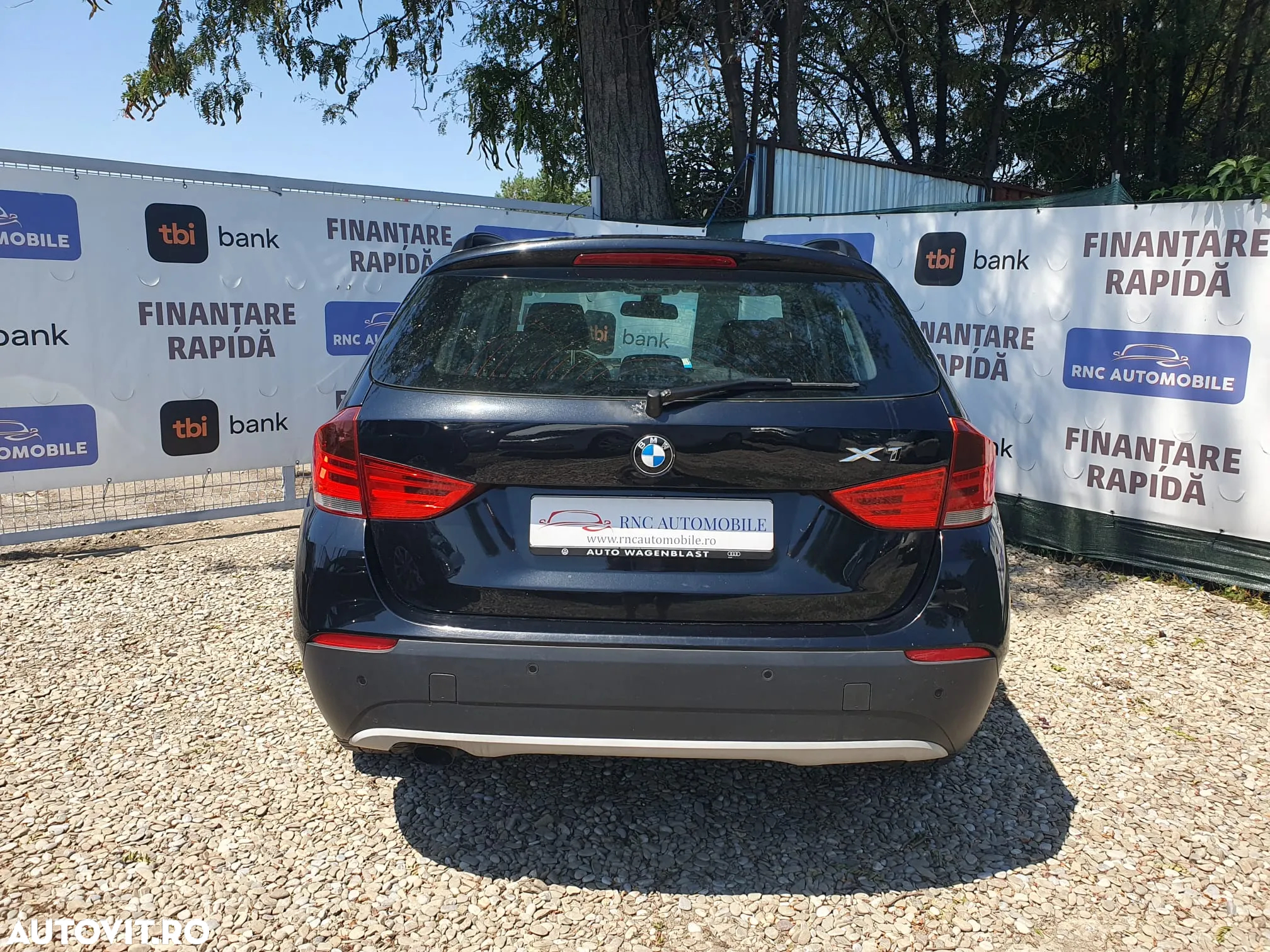 BMW X1 sDrive20d - 11
