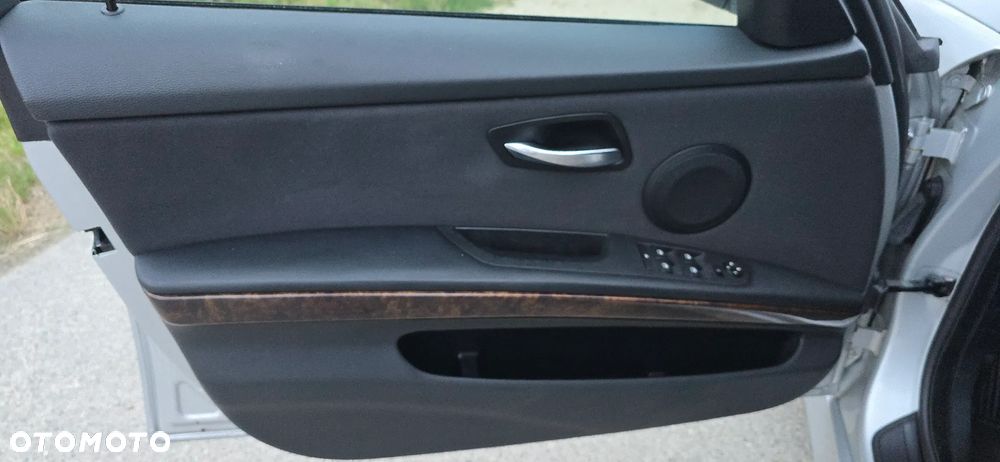 BMW Seria 3 - 16