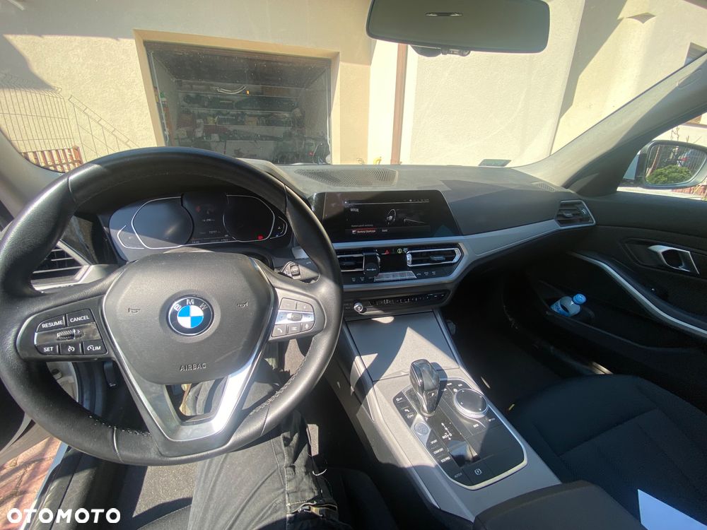 BMW Seria 3 318i Advantage - 5
