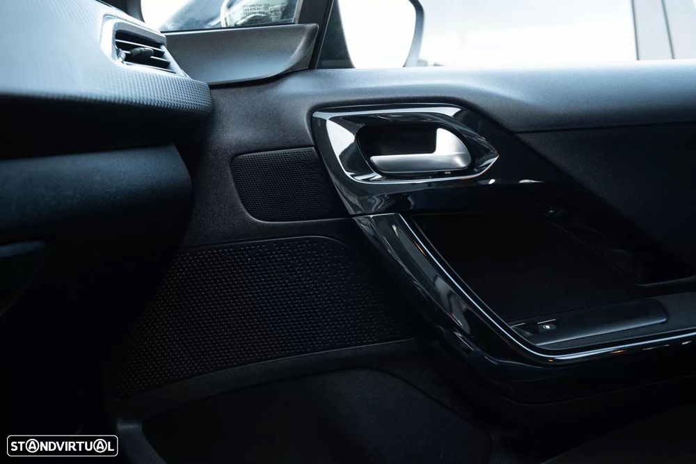 Peugeot 208 1.2 PureTech Active - 15