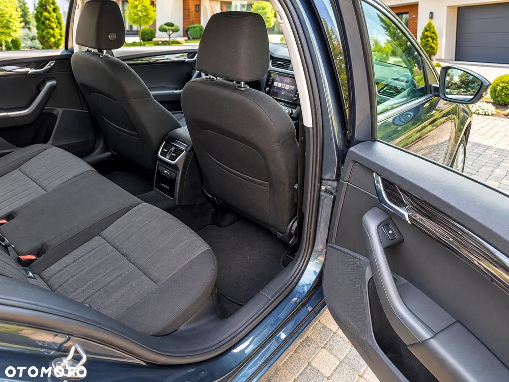 Skoda Octavia 2.0 TDI DSG Style - 10