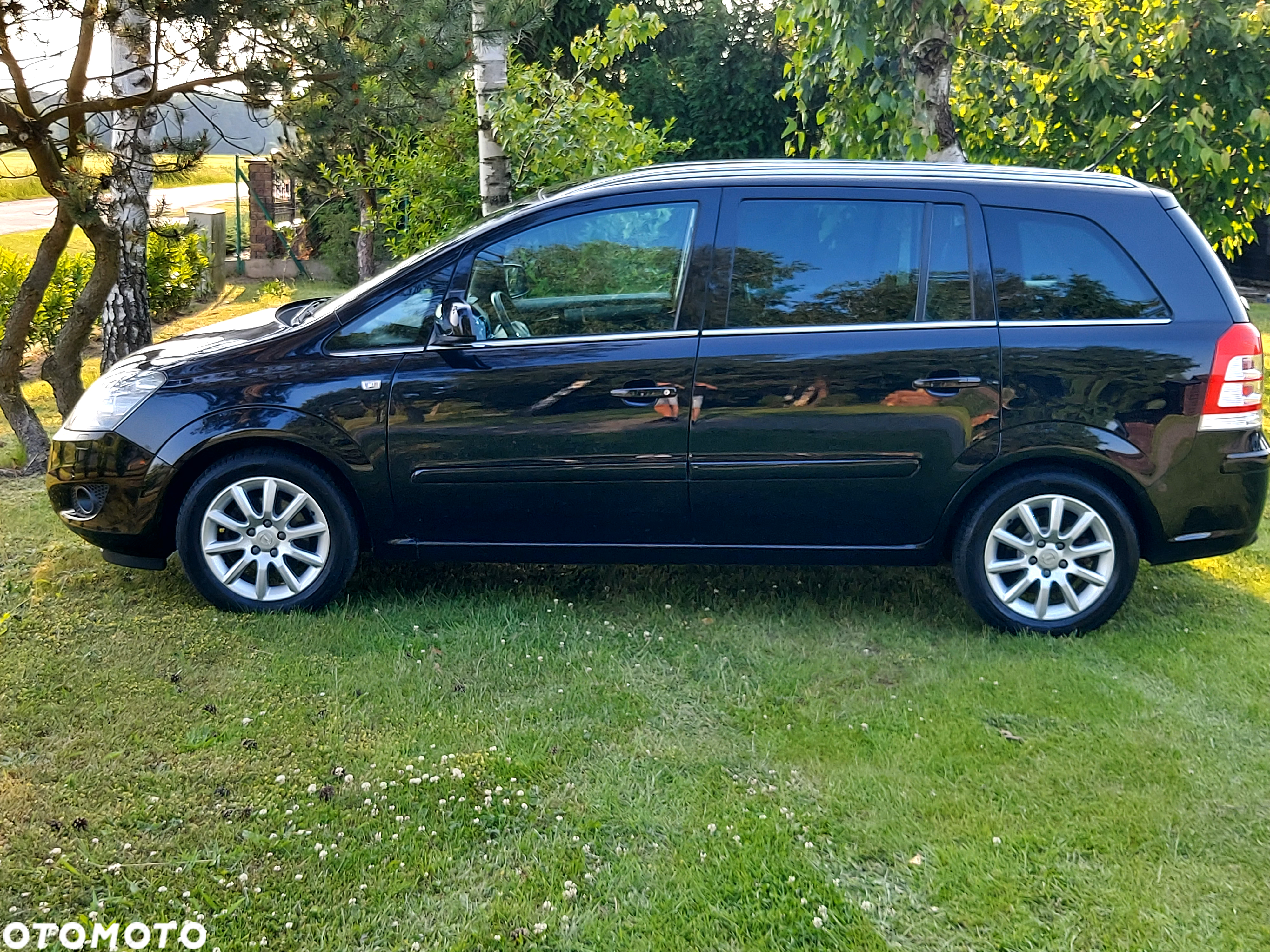 Opel Zafira 1.8 Cosmo - 11