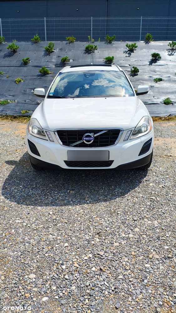 Volvo XC 60 D5 AWD Momentum - 2