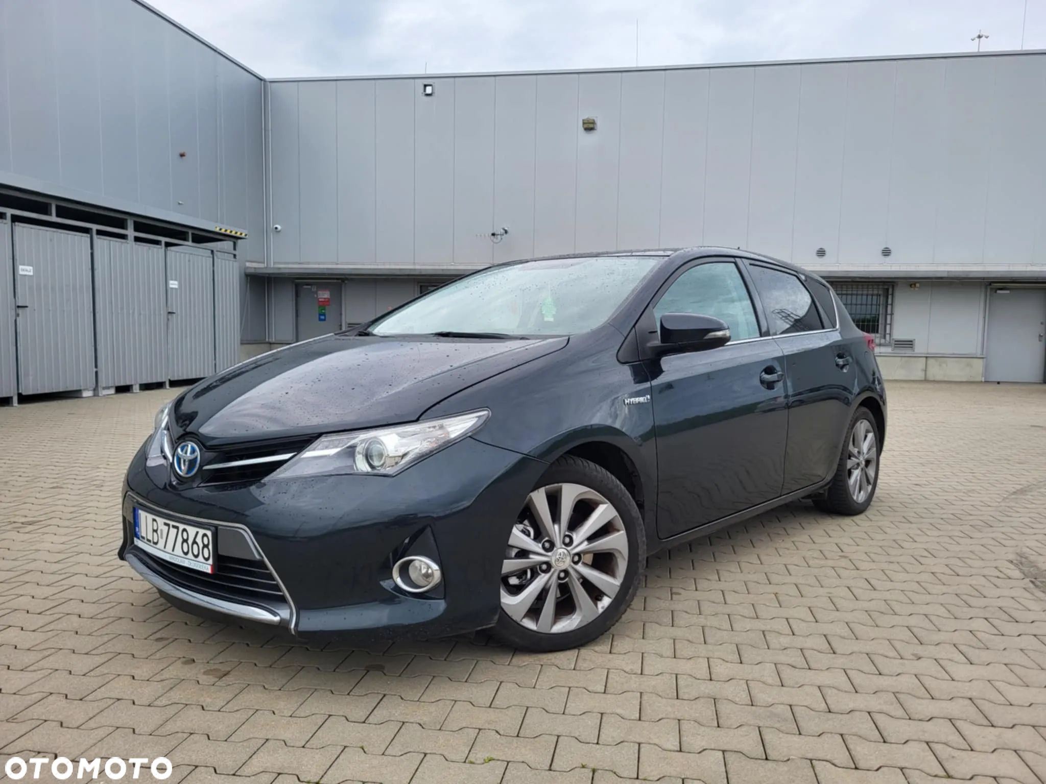 Toyota Auris 1.8 Hybrid Executive - 1