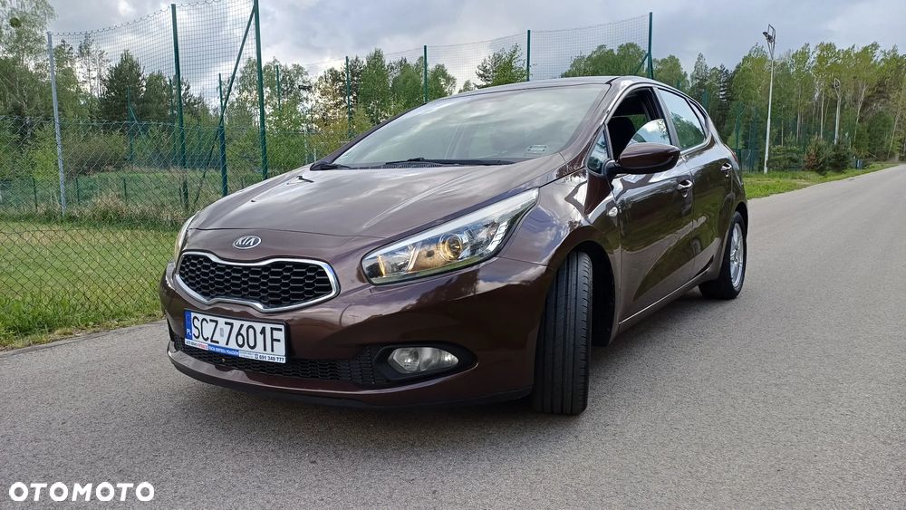 Kia Ceed - 29