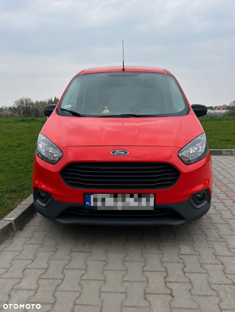Ford Transit Courier - 2