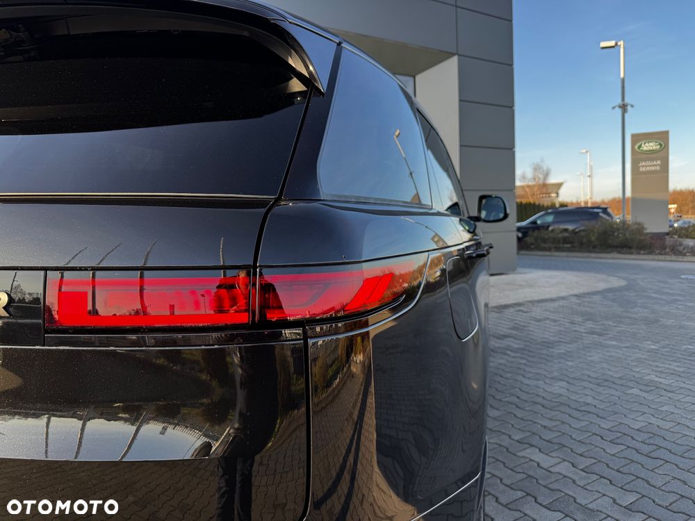 Land Rover Range Rover Sport - 16