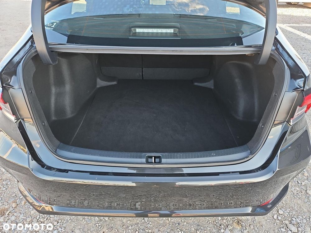 Toyota Corolla 1.8 Hybrid Comfort - 10