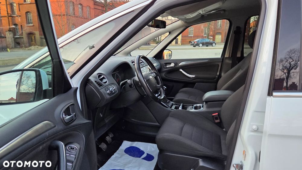 Ford S-Max 2.0 TDCi DPF Titanium - 22